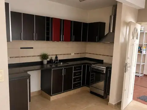 Depto Tipo Casa 4 ambientes con 2 baños