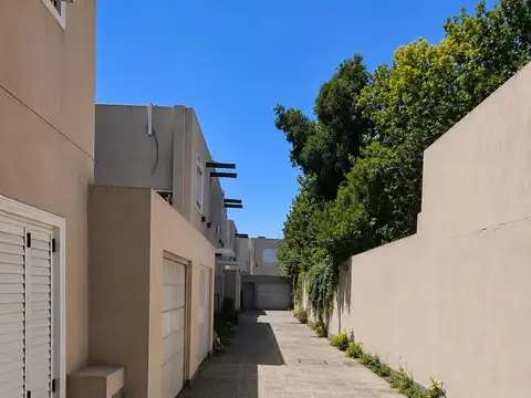 Depto Tipo Casa en Venta de 4 ambientes