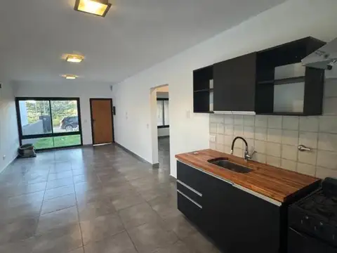 Alquilo Duplex 2 Dorm, Barrio norte Villa Allende, seguridad