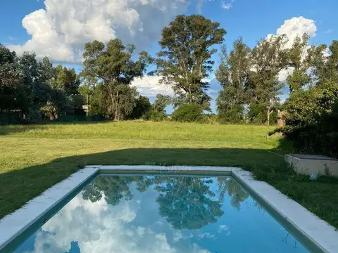 Casa en Alquiler Temporal con 1 cochera