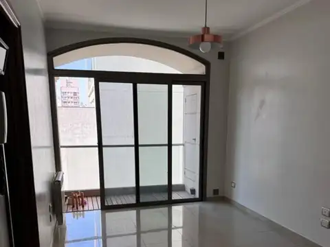ALQUILER DPTO EN 43 Y 6