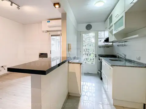 Departamento en Venta en Barrio Parque, USD 125.000