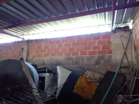 Galpon en Venta en González Catan, USD 100.000