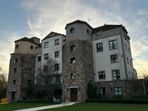 Departamento en Venta de 2 dormitorios c/ cochera en La Reserva Cardales 100