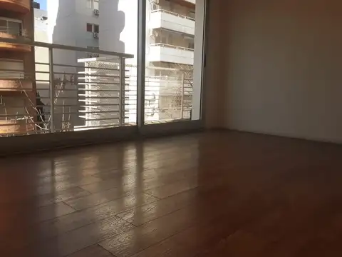 2 AMB AL FRENTE C/ BALCON   BAÑO Y TOILLETE
