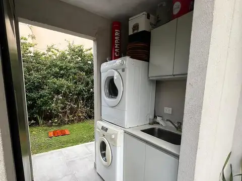 Casa en Alquiler al Este