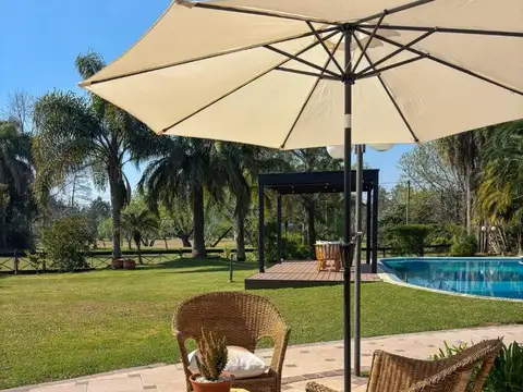 Casa 8 ambientes con 5 baños