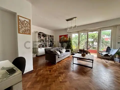 Tinogasta 3200, Piso 3