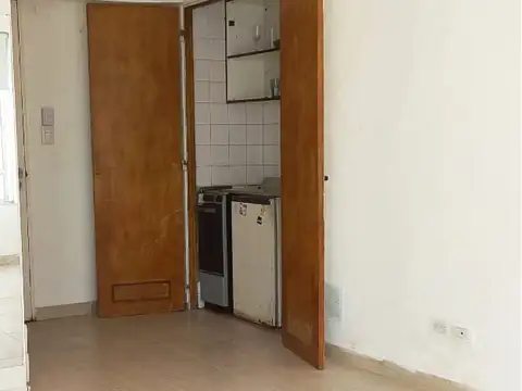VENTA MONOAMBIENTE 23M2  AL FRENTE SUPER LUMINOSO. ALMAGRO