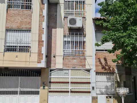 Venta de Triplex en Ramos Mejía, Buenos Aires
