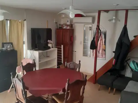 Depto Tipo Casa en Venta 28 años