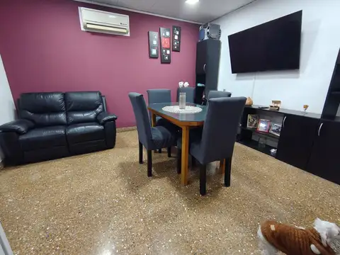Casa en Venta con 4 cocheras