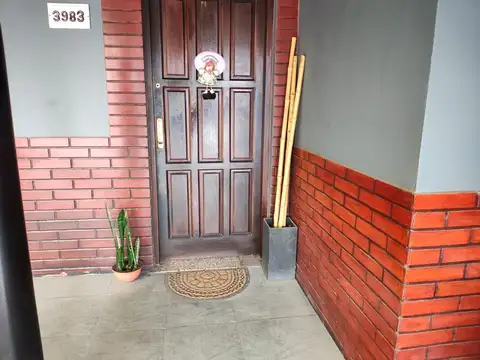 Casa 4 ambientes con 1 baño
