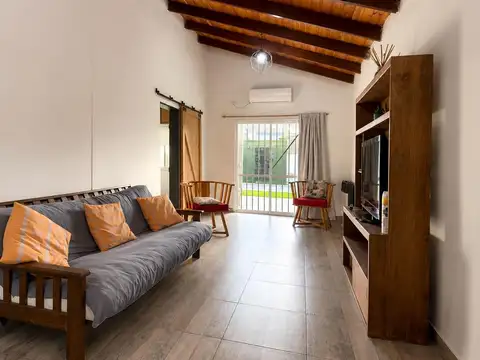 Casa en Alquiler en Funes, $ 1.200.000