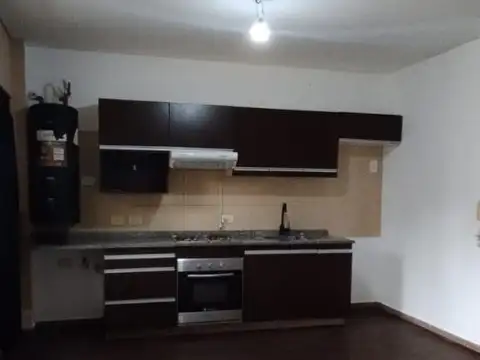 Matheu 4200, Piso 1