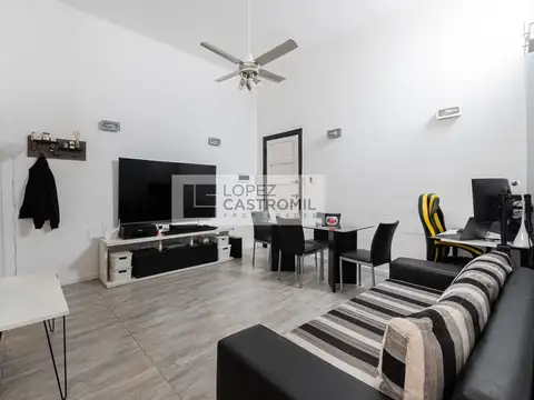 Depto Tipo Casa en Venta de 2 ambientes