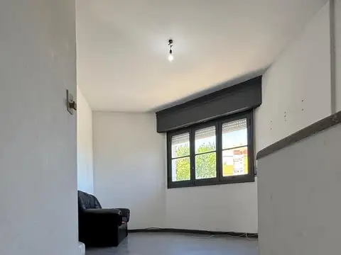 Depto Tipo Casa en Alquiler de 3 ambientes
