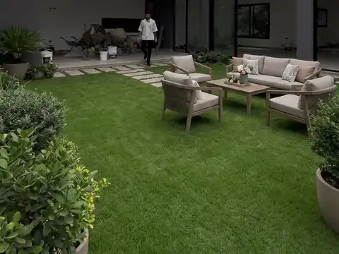 Casa 6 ambientes con 3 baños