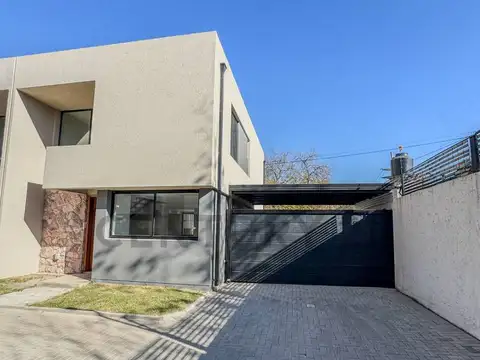 Vendo Duplex en Housing Premium Zona Norte - 3 dormitorios - 3 baños