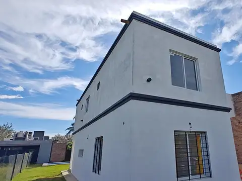 Casa en Alquiler de 3 dormitorios