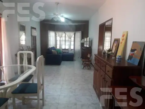 Casa en Venta en Burzaco, USD 170.000
