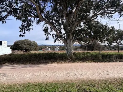 SE VENDE LOTE DE 300M2 EN LOMAS DE ANISACATE