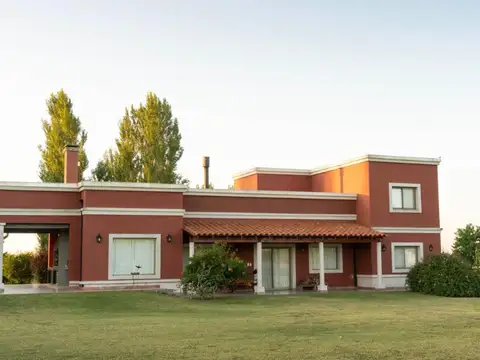 Casa en Venta en Estancia Benquerencia Farm Club, USD 465.000
