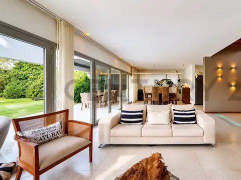 Casa en Venta de 4 dormitorios