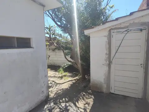 Depto Tipo Casa 4 ambientes con 1 baño