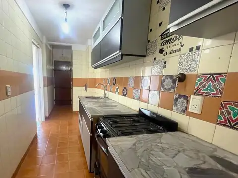 Departamento en Alquiler en Parque Centenario, $ 790.000