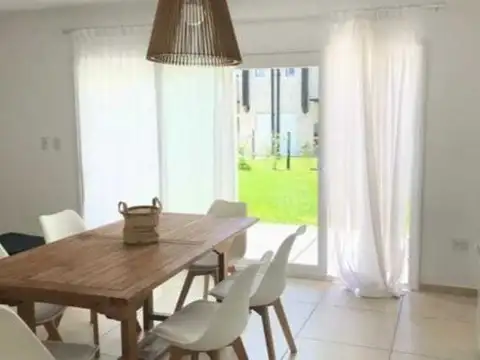 Departamento en Alquiler de 4 ambientes