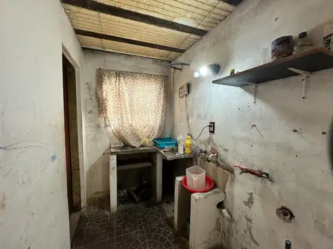 En venta Lote con Casa de 50m2 a terminar en Barrio Parque Alvear IV de Jose C Paz