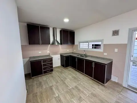 Depto Tipo Casa en Alquiler en Countries y Barrios Cerrados en Cordoba Capital, $ 1.500.000