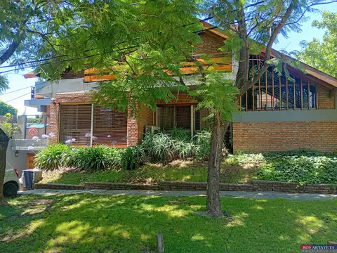 Aguado 1195, Boulogne, Buenos Aires Province, 100