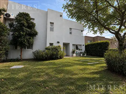 Casa en Venta en Barrio El Atardecer