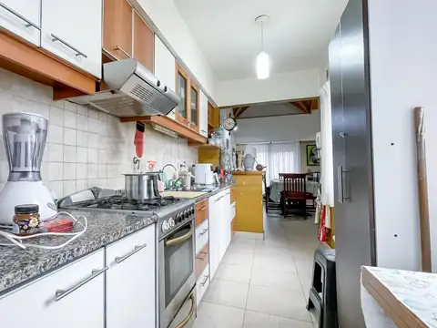 Casa 4 ambientes con 1 baño