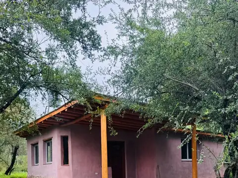 Se vende! Casa de adobe a estrenar en Villa de las Rosas, Traslasierra