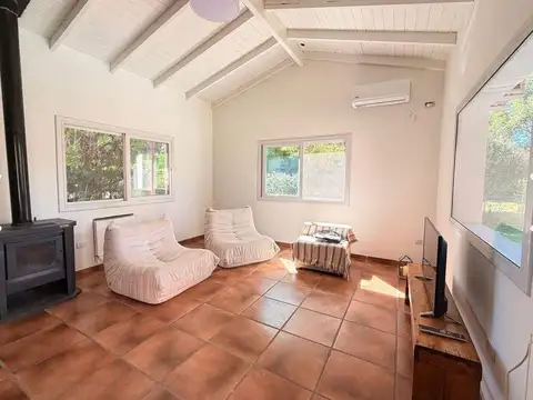 Casa en Venta con 4 cocheras