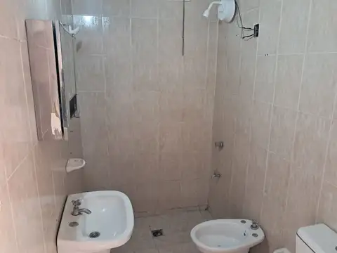 Casa en Alquiler con 1 cochera