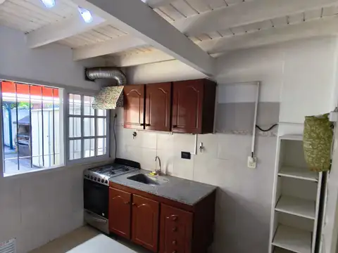 "HERMOSO DUPLEX A 1 CUADRA DE RIVADAVIA"