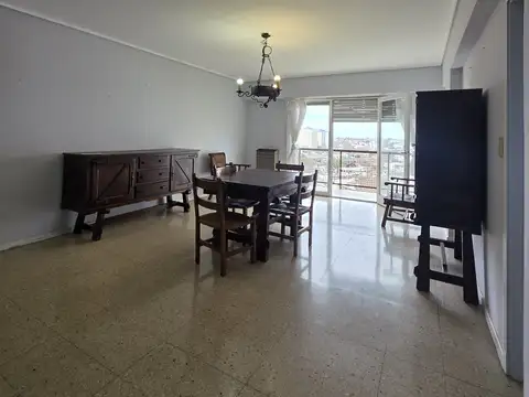 Departamento en alquiler 4 ambientes, barrio Sarmiento, Mar del Plata