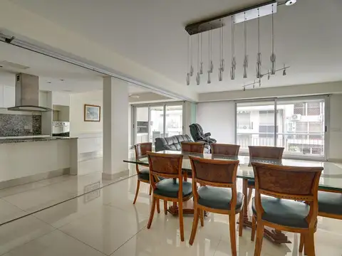 Departamento en Venta con 3 cocheras