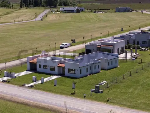 EN VENTA CASA " LA VAGUADA" - TANDIL