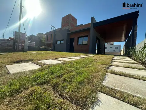 Casa en Docta 3 dormitorios 2 baños