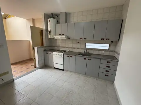 Depto Tipo Casa en Alquiler de 1 dormitorio