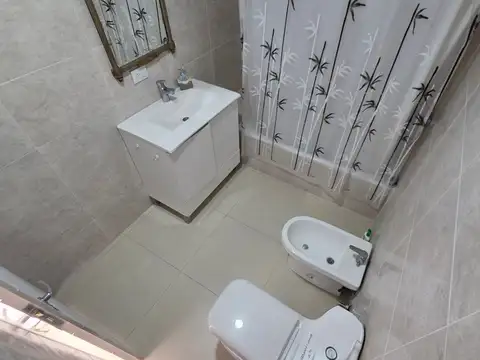 Departamento 8 ambientes con 3 baños