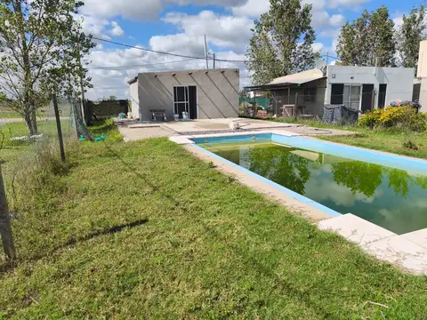 Monoambiente / Quincho con pileta