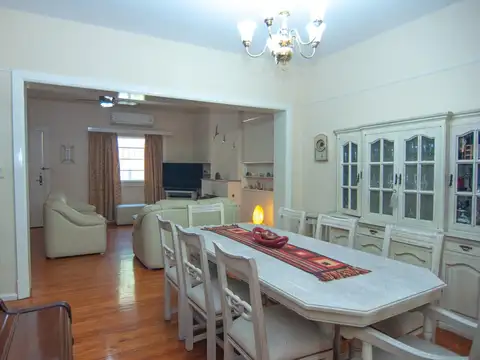 Casa 5 ambientes con 5 baños