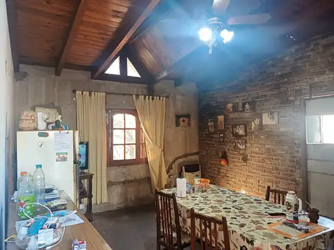 Casa / Lote en venta en Echesortu- Marcos Paz 3400