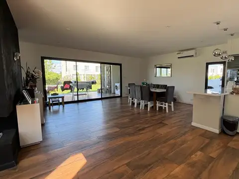 Casa en Venta en Puertos - Barrio Ceibos, USD 308.000